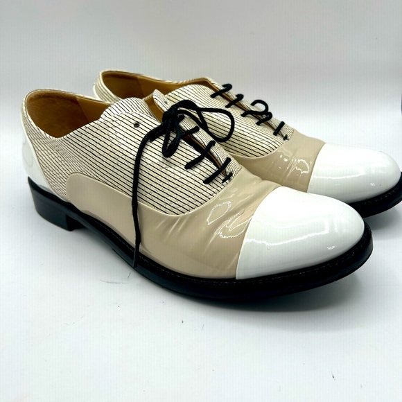 The Office of Angela Scott MS. BAKER SNAKESKIN EMBOSSED OXFORD IN PINSTRIPES 39 - Picture 7 of 16